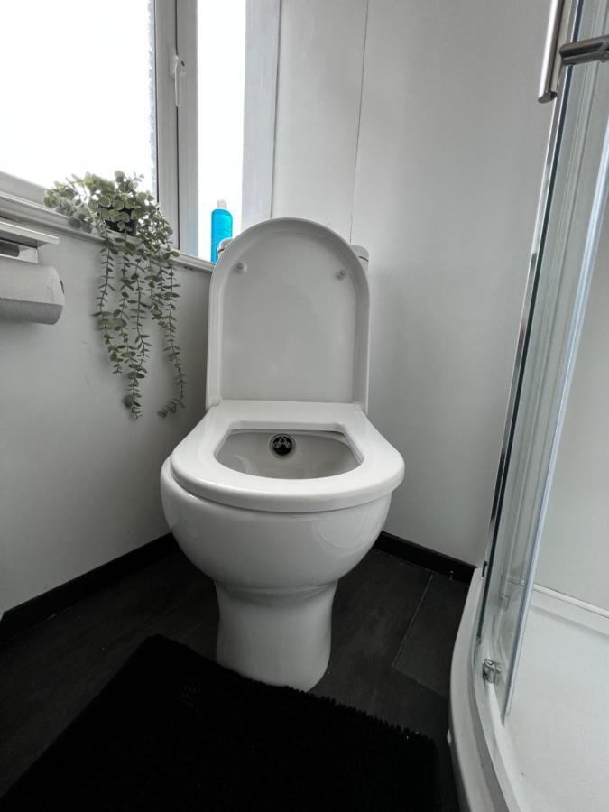 Luxury Suites Near Wembley Stadium, Wembley Arena, London Designer Outlet Eksteriør bilde